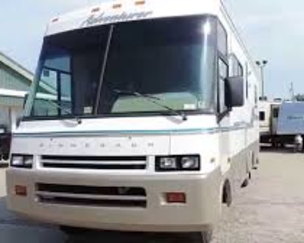 1994 Class A RV for Rent in Stagecoach, Nevada