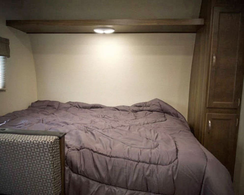 2018 Dream 175BH  by Riverside Rv for rent in 49335