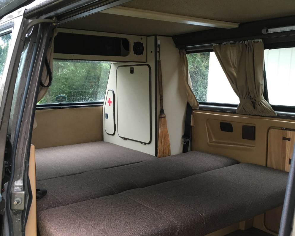 1985 Volkswagen Vanagon available for rent in Seattle Washington