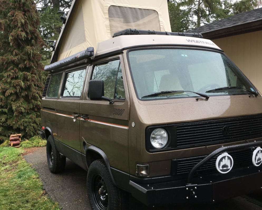 1985 Volkswagen Vanagon Class B for rent in Seattle Washington