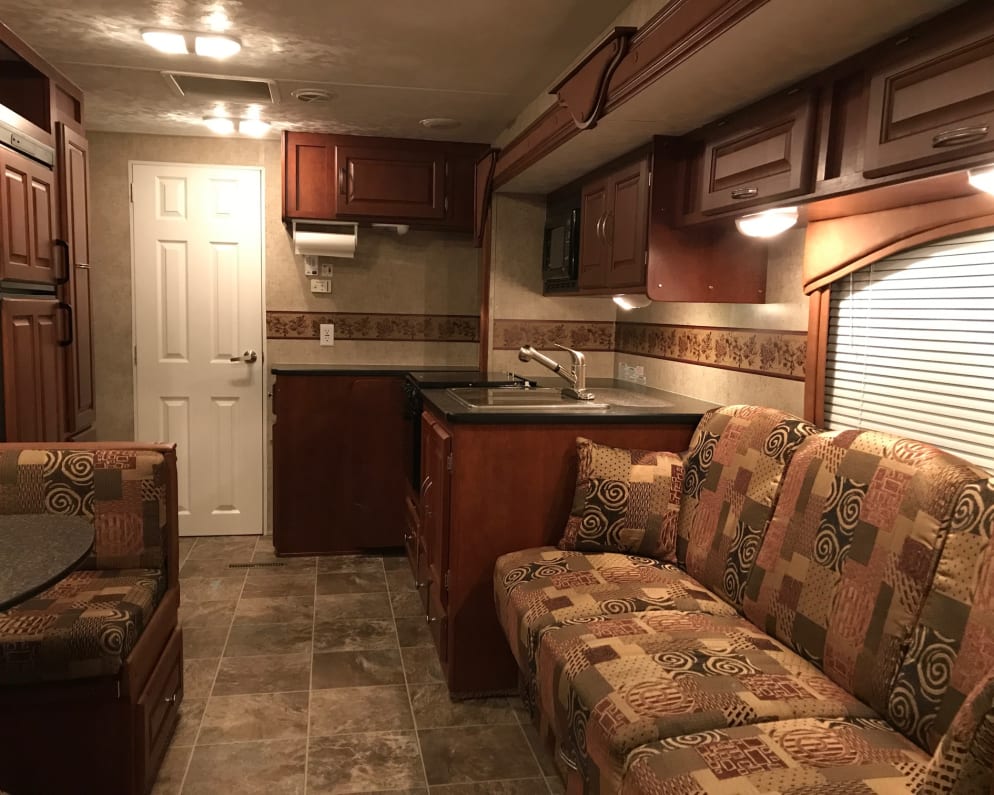 2011 Wildwood  by Forest River for rent in 93238