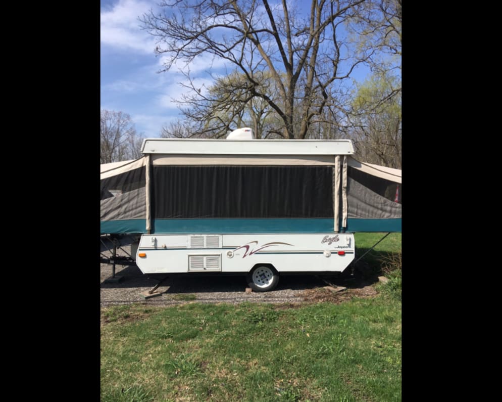 2002 Popup Trailer RV for Rent in Thorndale, Ontario