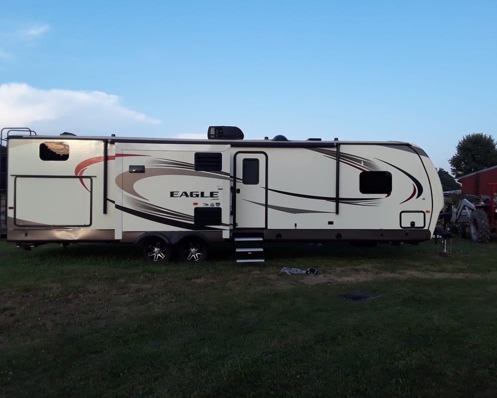 Travel Trailer RV for Rent in Johnstown, Ohio