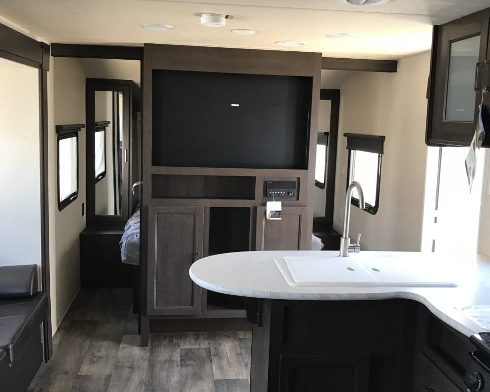 0 Travel Trailer RV for Rent in Hanford, California