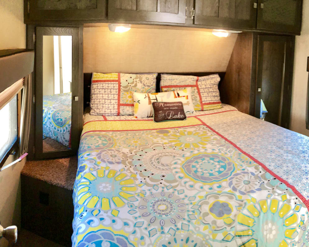 2015 Dutchman Kodiak 300bhsl Travel Trailer for rent in Cheboygan Michigan