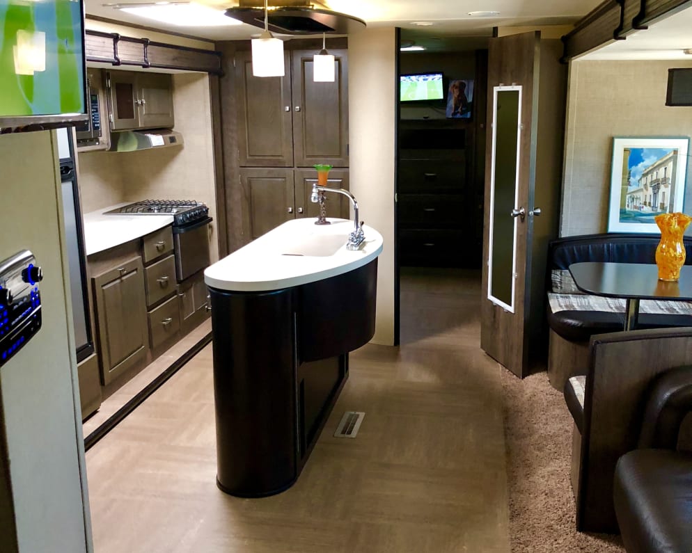 2015 Dutchman Kodiak 300bhsl available for rent in Cheboygan Michigan