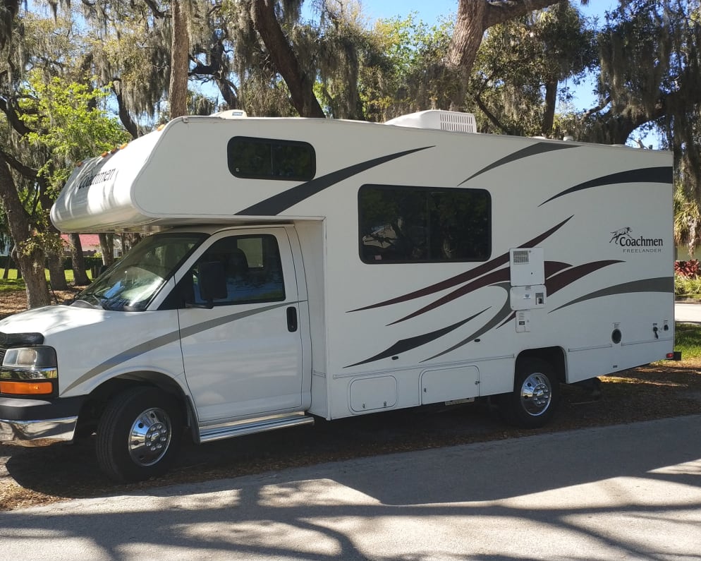 Coachmean Rv 2008 2008 Class C RV for Rent in Tampa, Florida - RVUSA.com