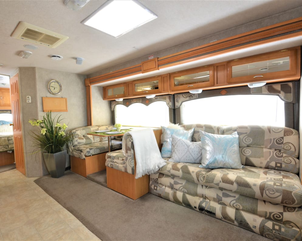 2005 Jayco Greyhawk available for rent in Calgary Alberta