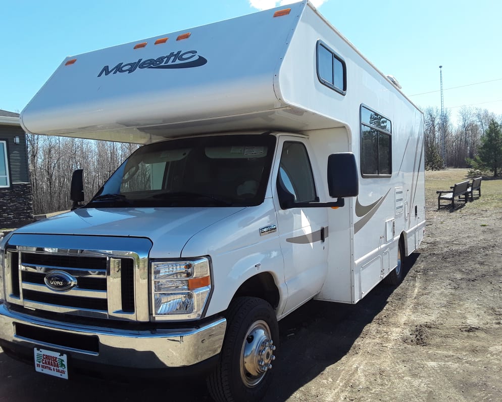 2013 Thor Motor Coach Four Winds Majestic