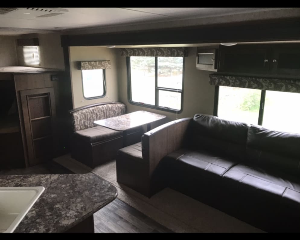2017 Hideout  by Keystone for rent in S0G 1S0
