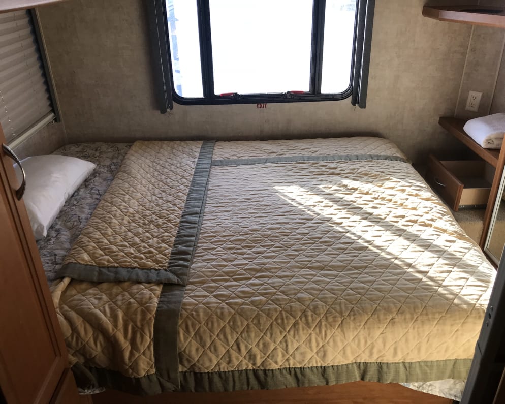 2007 Jamboree  by Fleetwood for rent in 99517