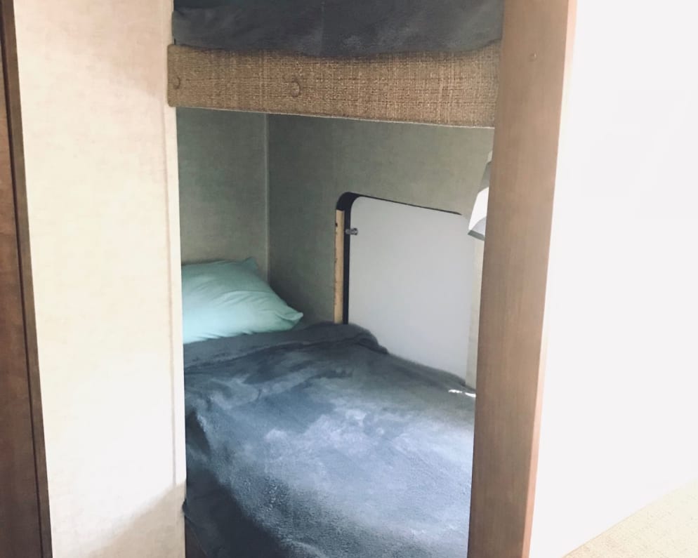 2016 Keystone Hideout Travel Trailer for rent in Las Vegas Nevada