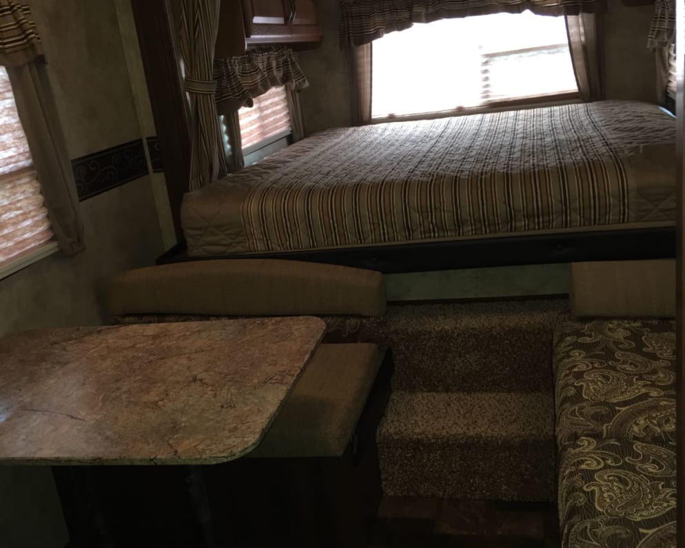 Travel Trailer RV for Rent in Everett, Pennsylvania