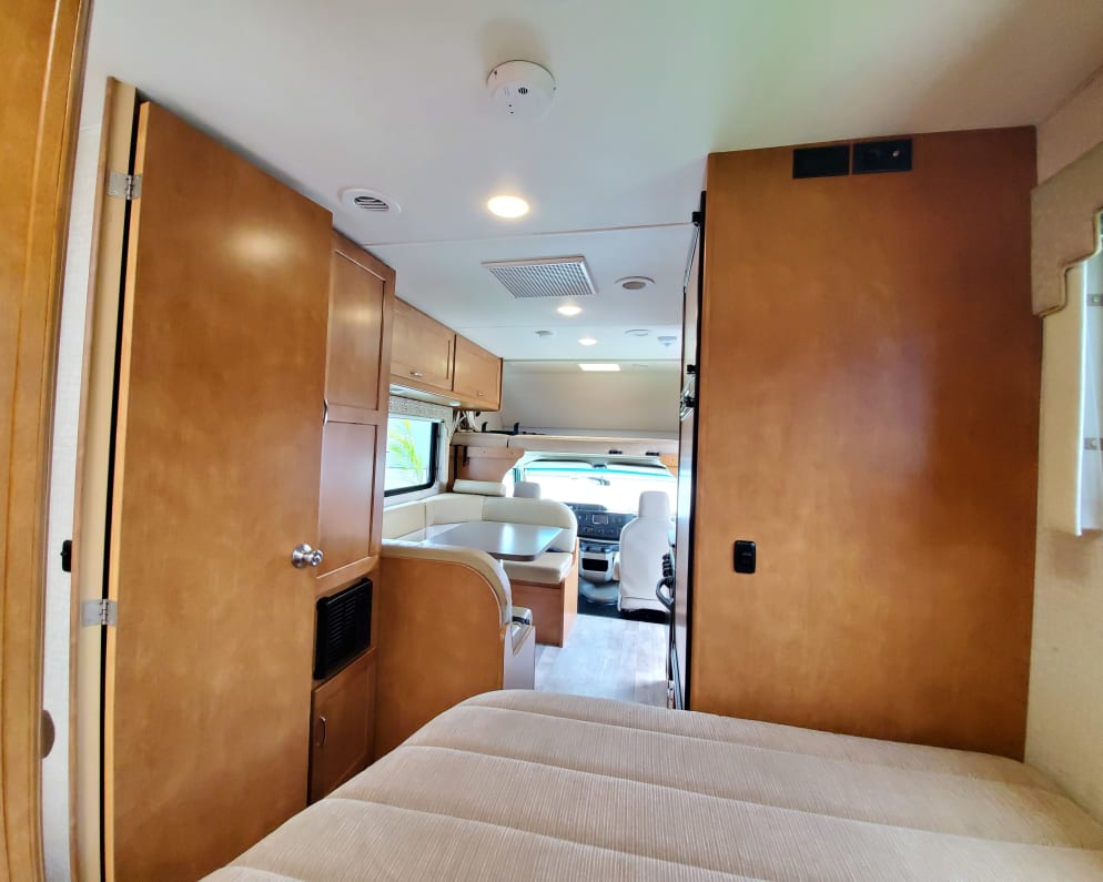 2018 Winnebago Minnie Winnie Class C for rent in Los Angeles California