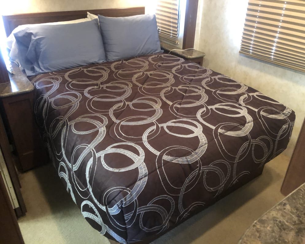 2011 Tioga Motorhome  by Tioga for rent in 32958