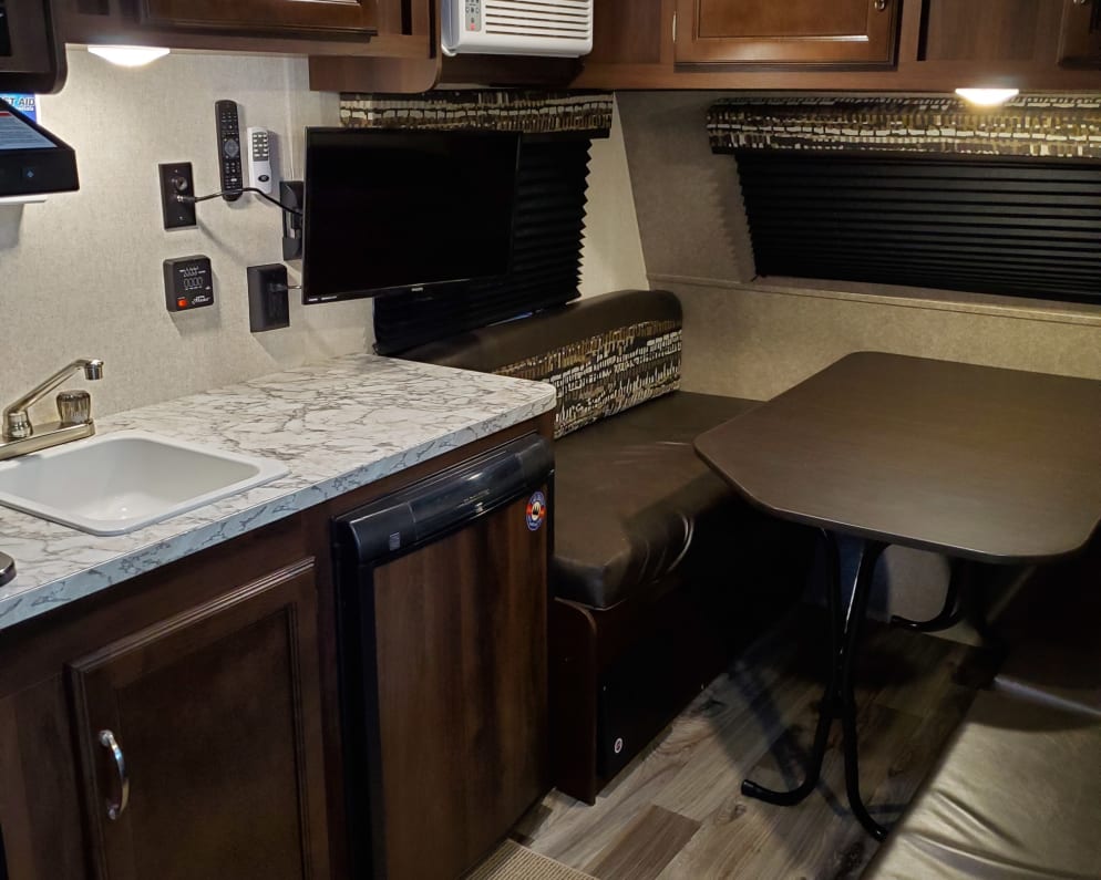 2018 Travel Trailer RV for Rent in Versailles, KY