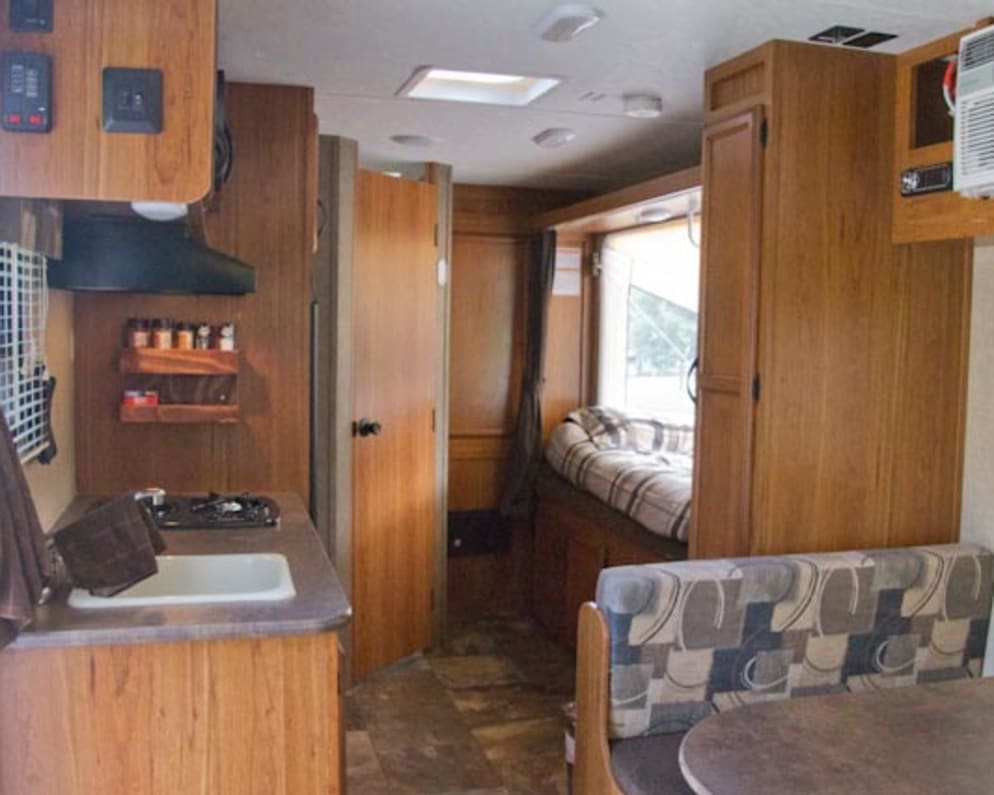 2015 Starcraft Launch Extreme Hybrid Travel Trailer for rent in Loveland Colorado