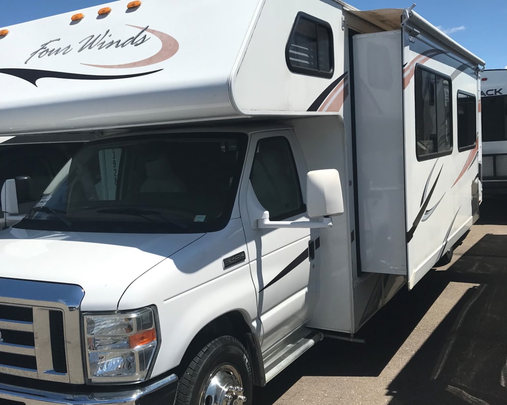 Class C RV for Rent in Canton, Michigan - RVUSA.com