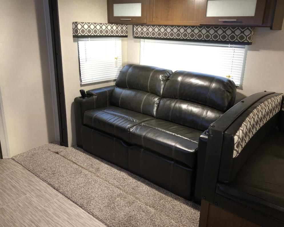 Travel Trailer RV for Rent in Valrico, Florida