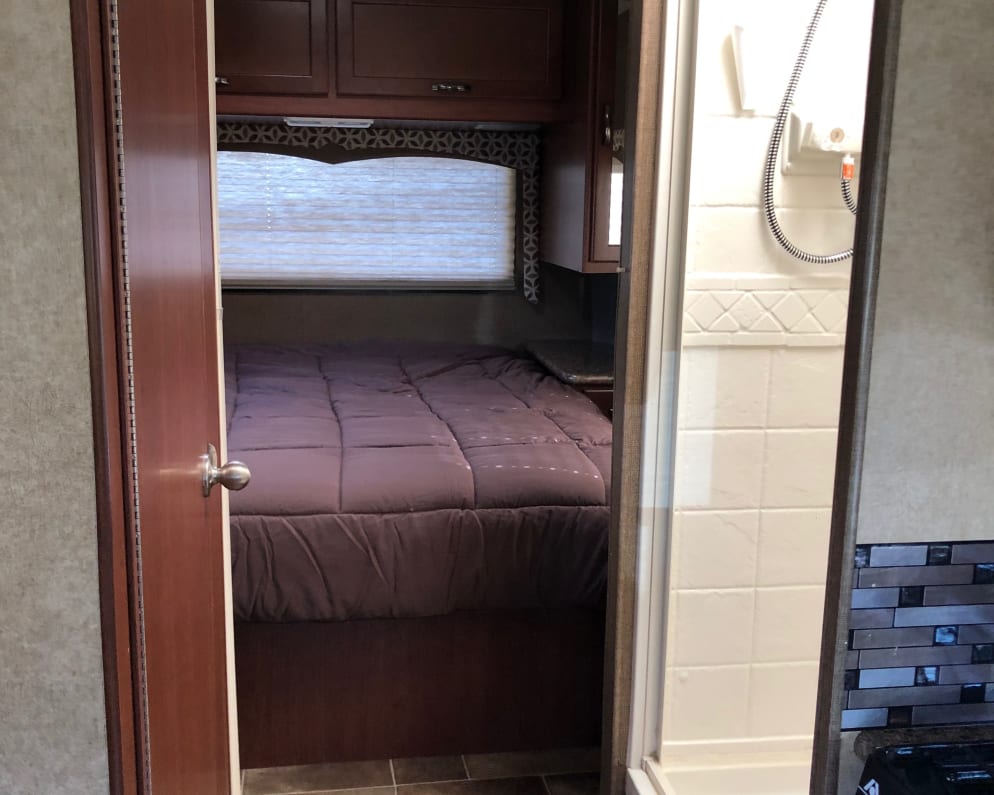 2015 Thor Motor Coach Four Winds Class C for rent in Linden California