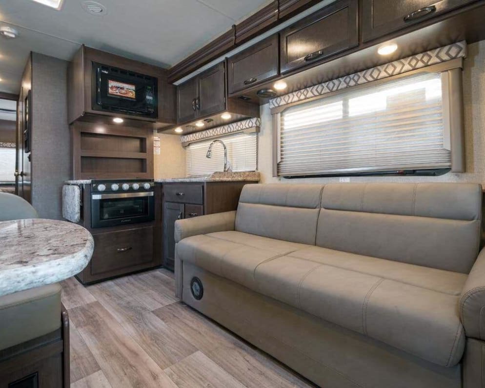 2019 Thor Motor Coach Four Winds