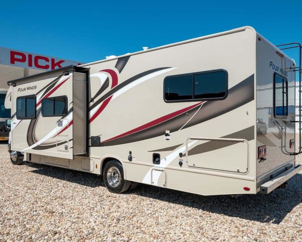 2019 Thor Motor Coach Four Winds Class C for rent in Springdale Arkansas