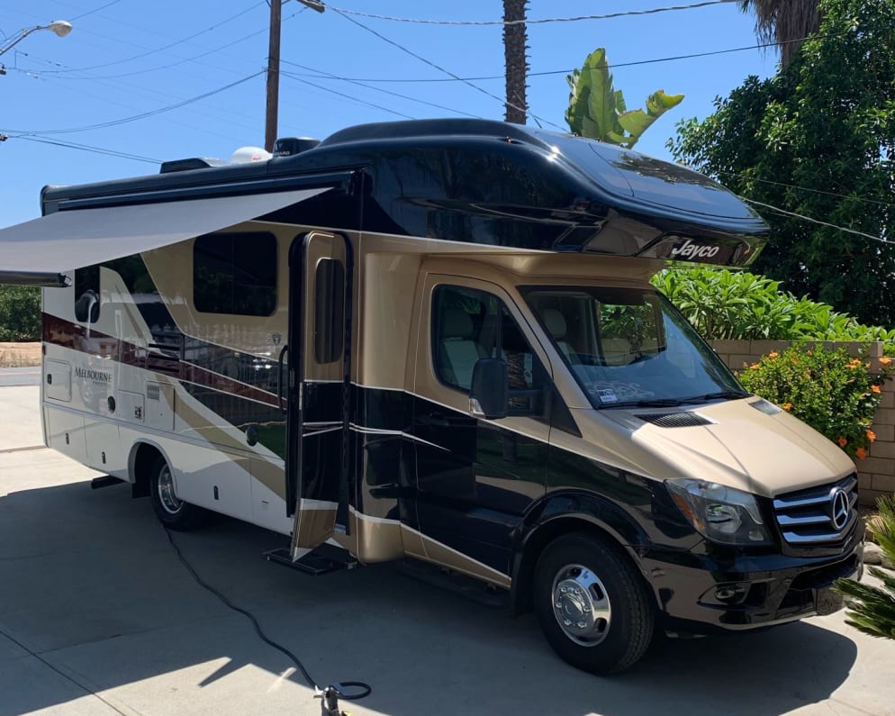 2019 Melbourne  by Jayco for rent in 92503