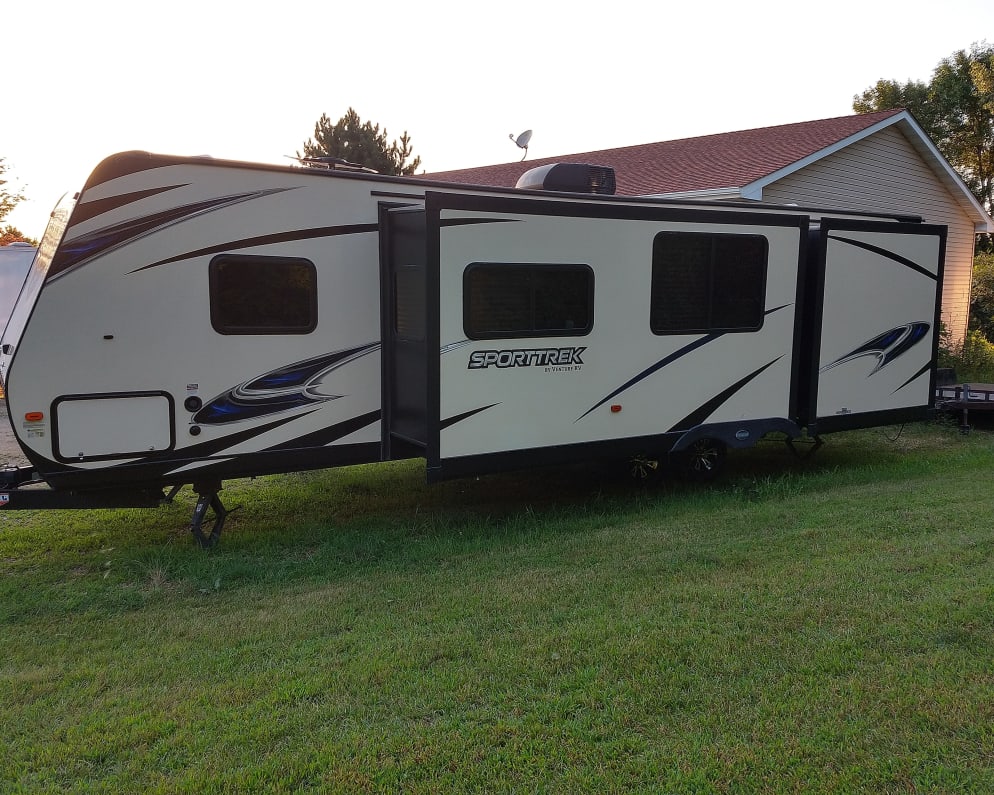 2017 Venture Sporttrek available for rent in Prior Lake Minnesota