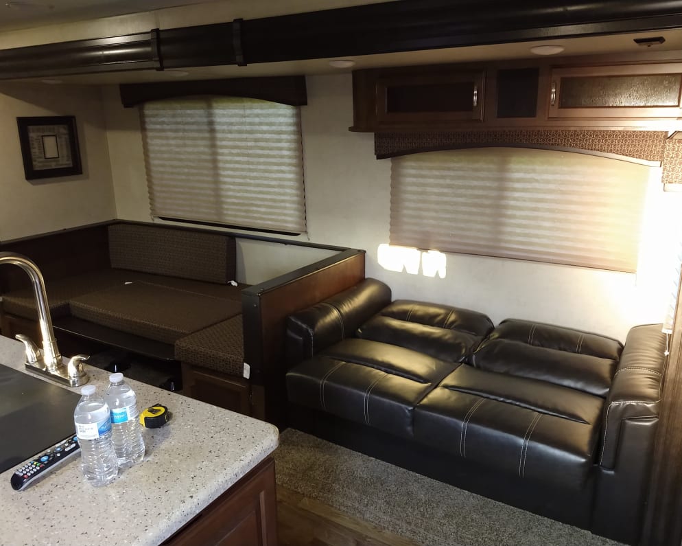 2017 Sporttrek  by Venture for rent in 55372