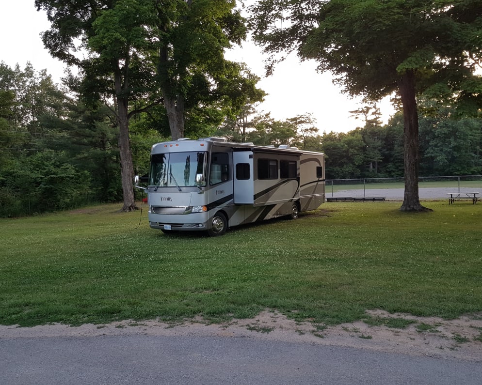 2005 THOR Four Winds Infinity available for rent in Waterloo Ontario