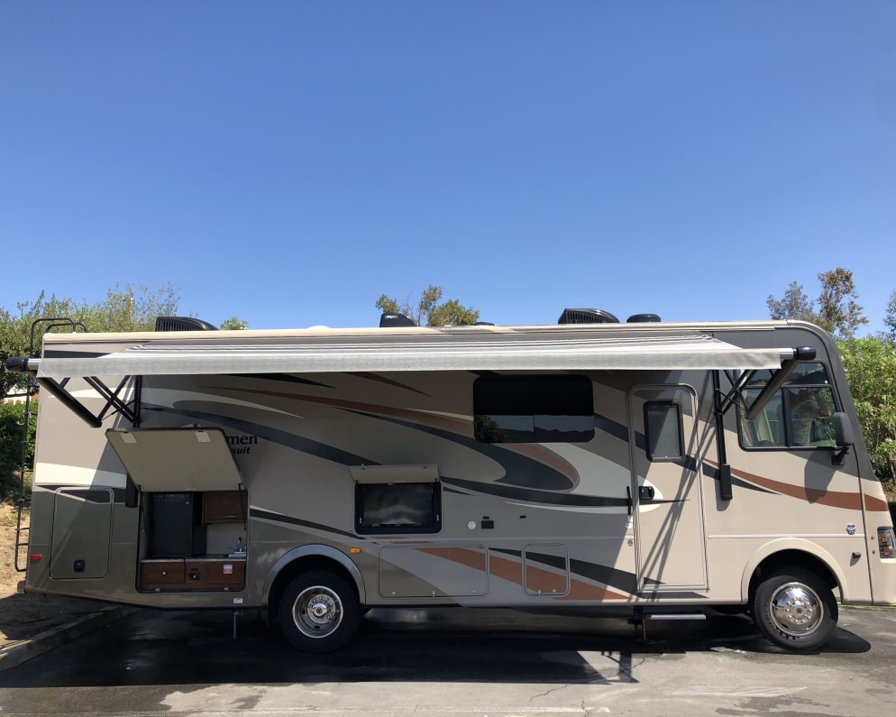 2017 Pursuit  by Coachmen for rent in 92821