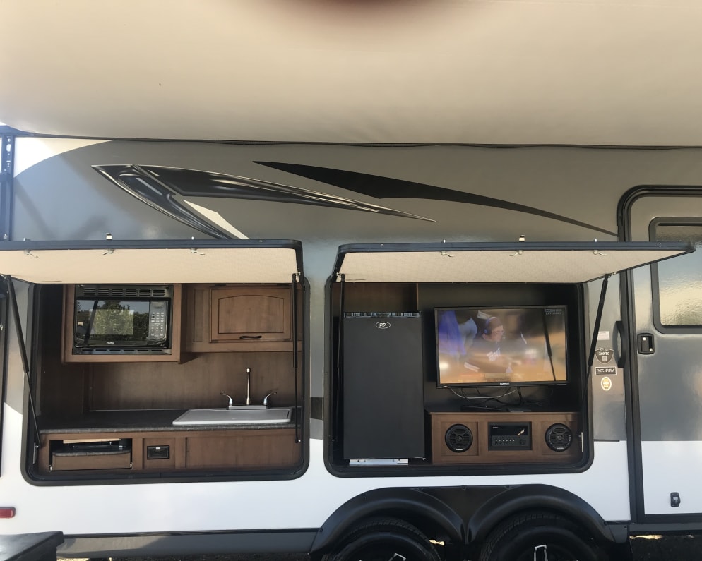 2016 Jay Feather  by Jayco for rent in 95125