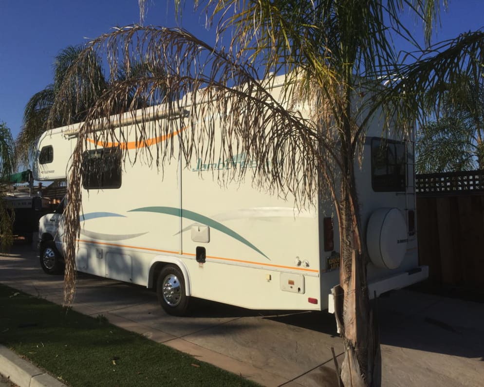2011 Fleetwood Jamboree Sport 25G Class C for rent in San Jose California