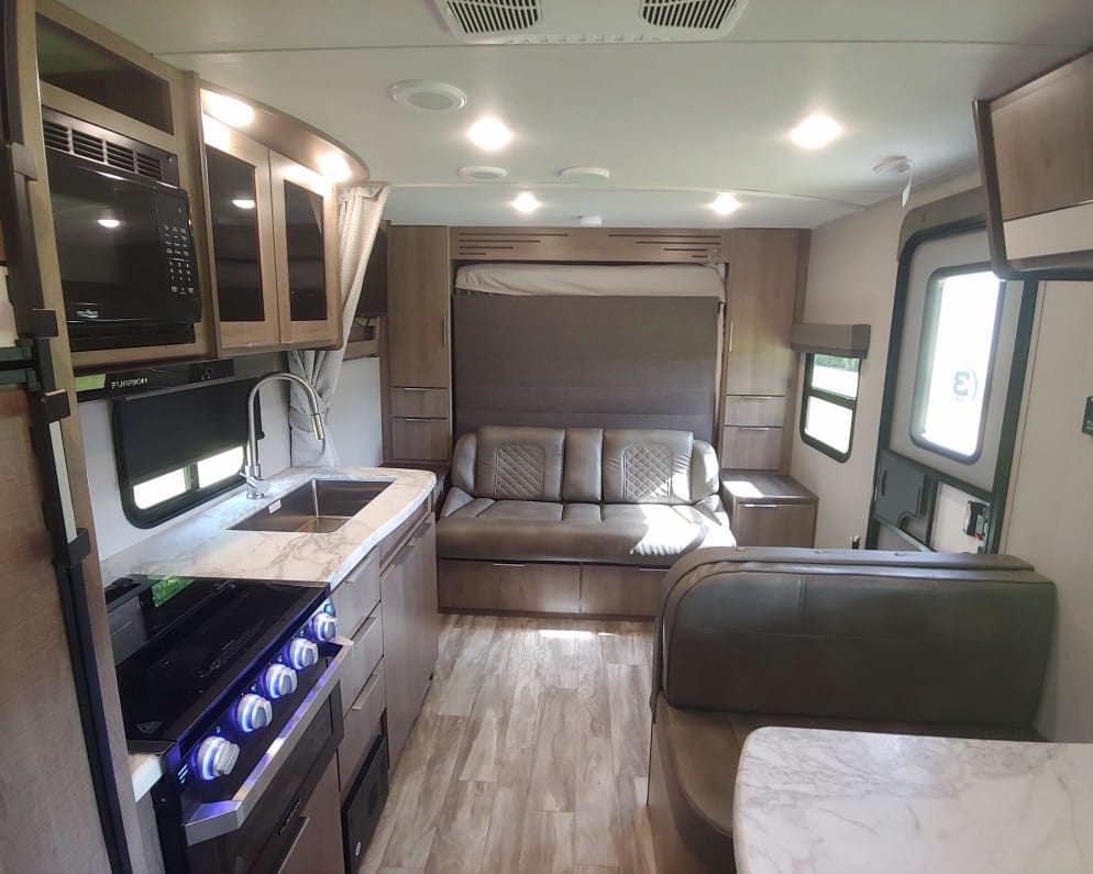2020 Imagine XLS 21BHE  by Grand Design for rent in 33031