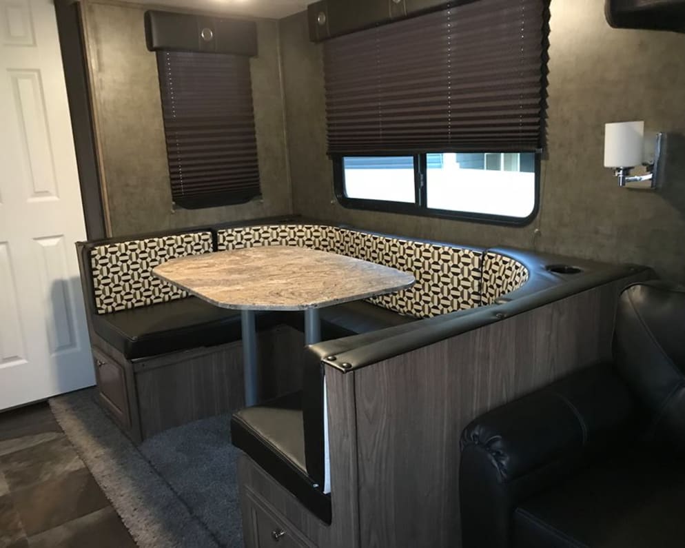 2017 Shasta Revere