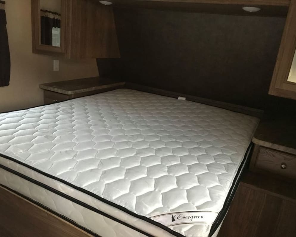 2017 Revere  by Shasta for rent in T4L 0C3