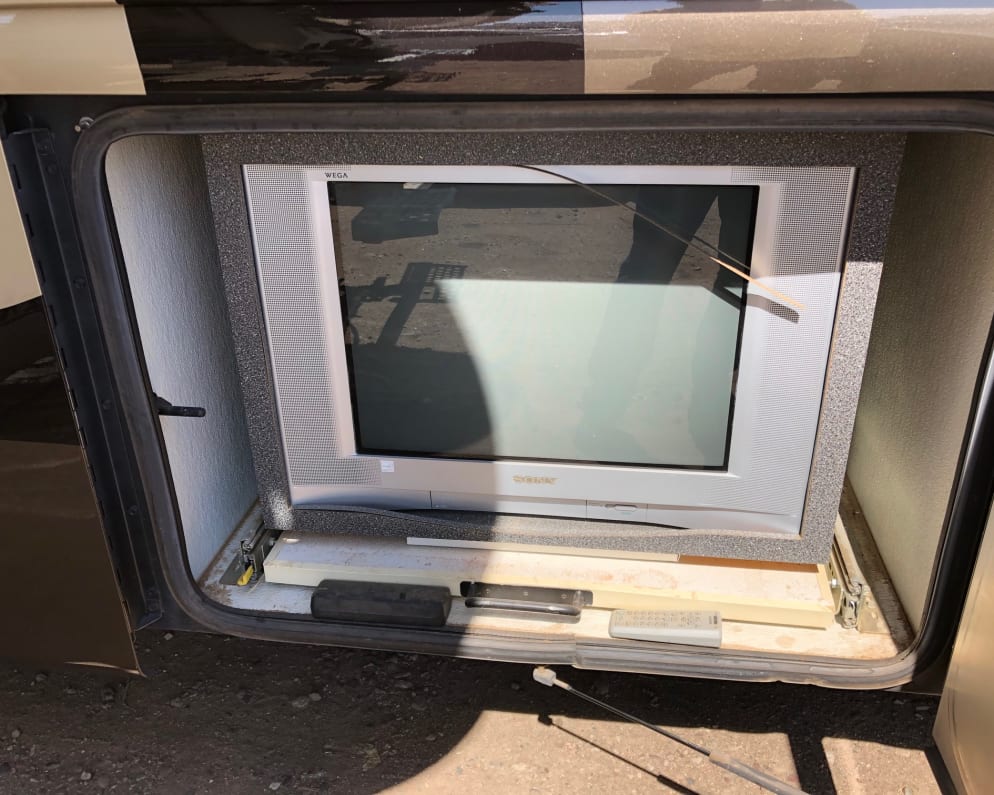 2006 Class A RV for Rent in Tolleson, Arizona