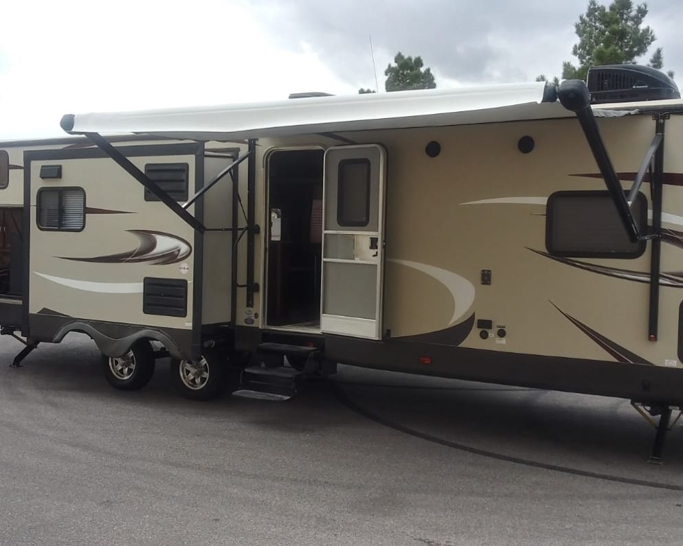 2016 Forest River Heritage Glen available for rent in Las Vegas Nevada