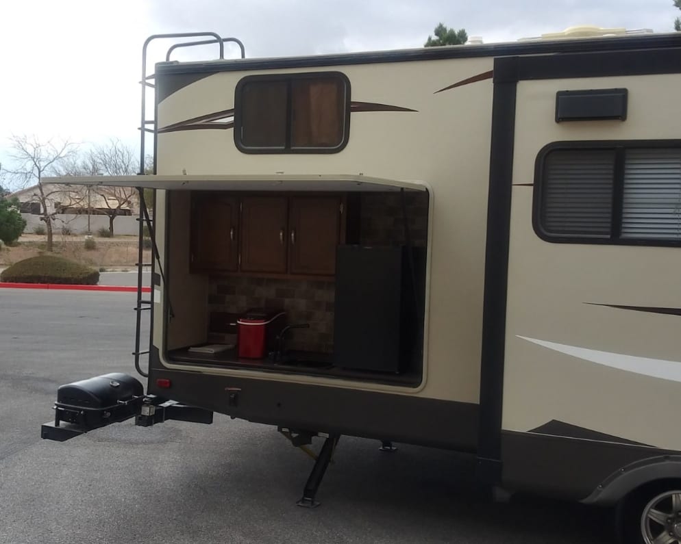 2016 Forest River Heritage Glen Travel Trailer for rent in Las Vegas Nevada