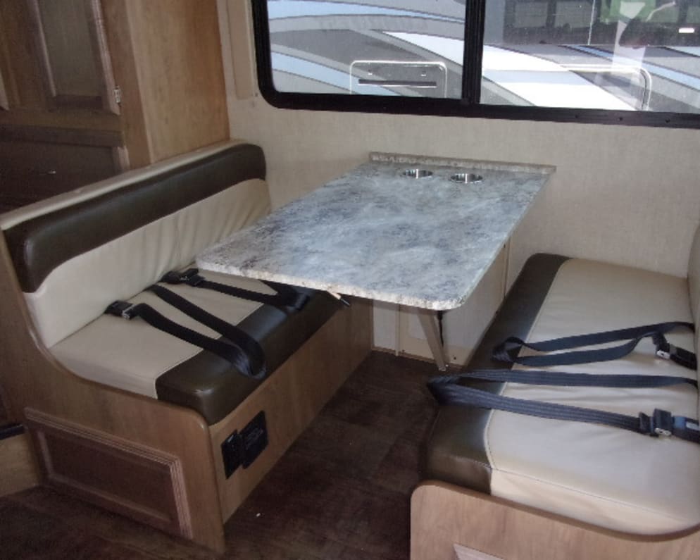 2019 Conquest 6237 LE  by Gulf Stream for rent in R1A 3M9