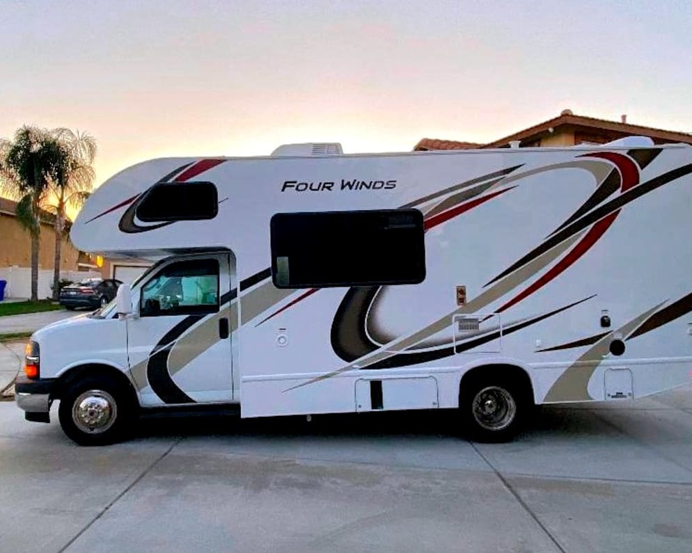 2020 Thor Motor Coach Four Winds available for rent in Riverside California