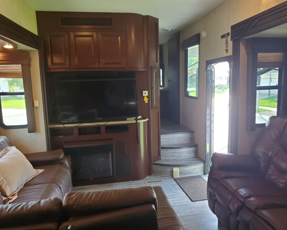 2014 Heartland Cyclone Toy Hauler for rent in Smithville Missouri