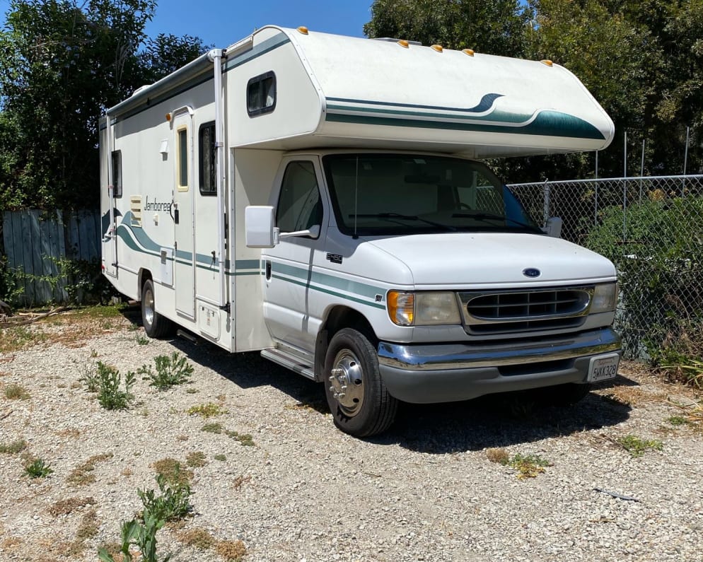 1999 Class C RV for Rent in Lomita, CA