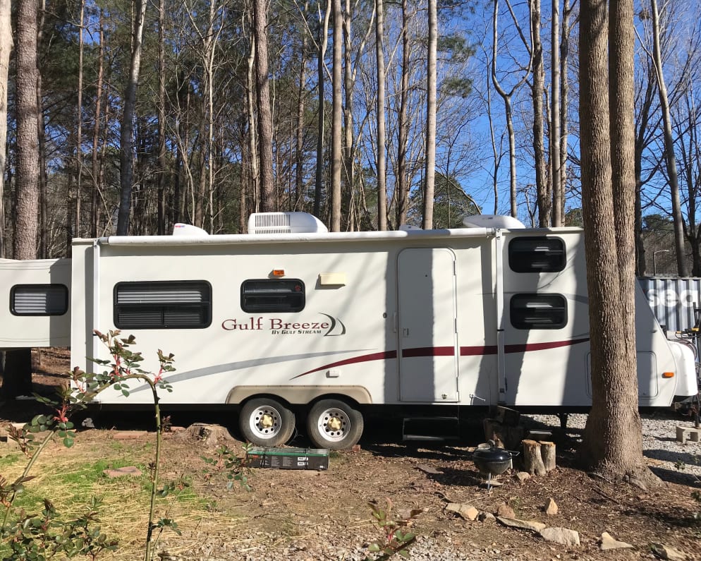 Tyndall&#39;s Camper outside