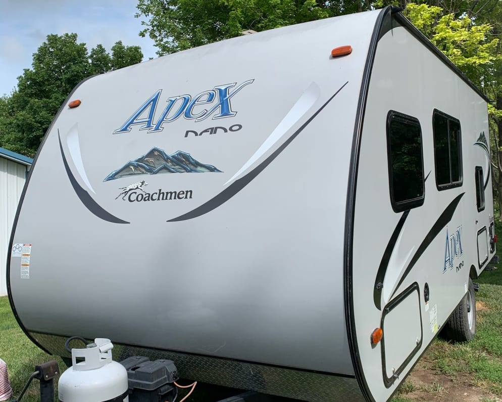 Apex Nano by Coachman BH 185 20 ft Camping Trailer