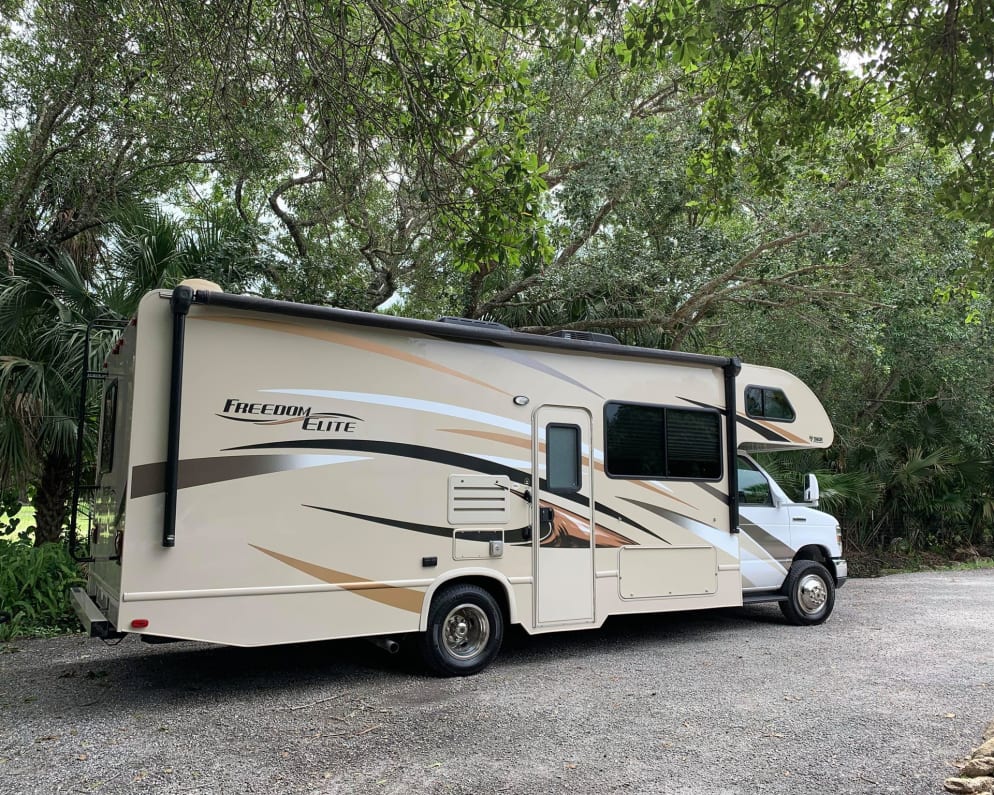 2017 Class C RV for Rent in Micco, Florida