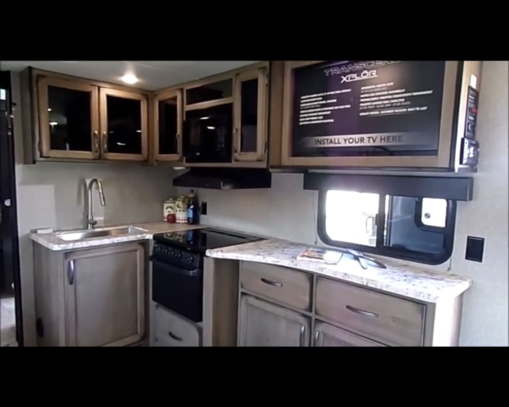 Travel Trailer RV for Rent in Austin, Texas