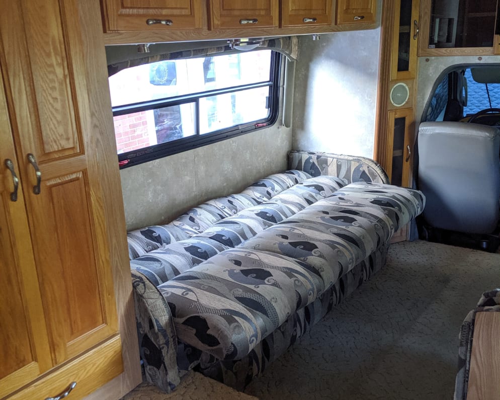 Class C RV for Rent in New Market, Virginia