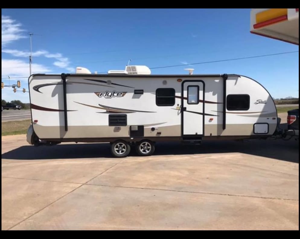 2014 Travel Trailer RV for Rent in Weatherford, TX