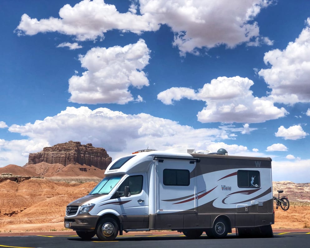 2016 Class C RV for Rent in Glendora, California